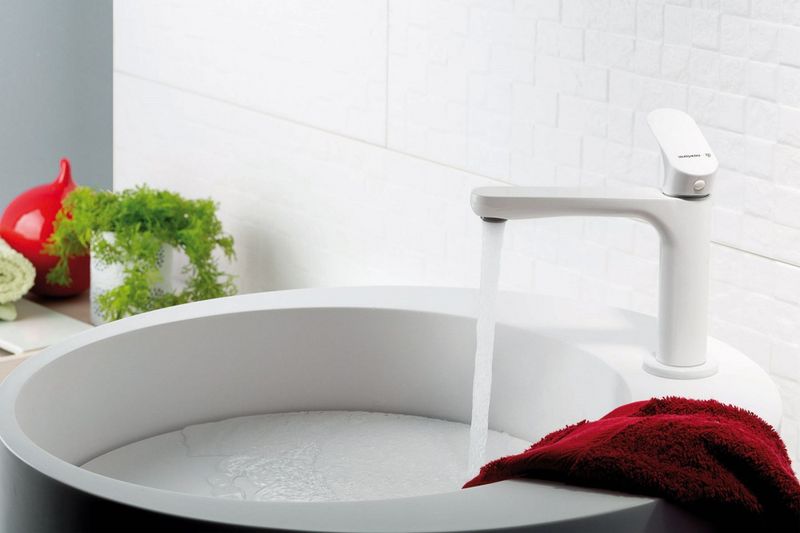 Linfa II servantkran, matt hvit