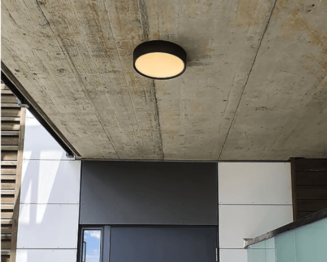Hovedbilde Aneta Mandal taklampe ute/inne